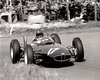 Graham Hill. BRM P57. Dutch GP 1962. Signiertes Foto von David Phipps.